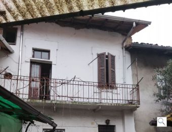 CORTE DA RISTRUTTURARE a CASSANO MAGNAGO - Foto 8