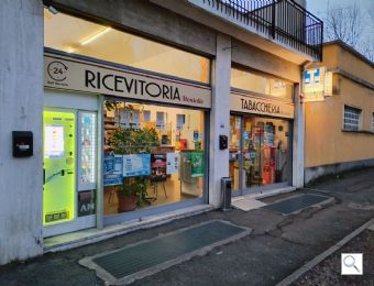 TABACCHERIA  a BUSTO ARSIZIO di 90 Mq - Foto 1