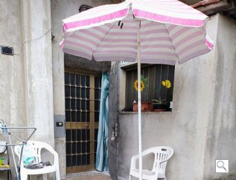 TRILOCALE a MARNATE di 60 Mq - Foto 1