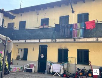 TRILOCALE a BUSTO ARSIZIO di 80 Mq - Foto 1