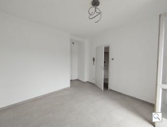 BILOCALE a BUSTO ARSIZIO - Foto 8
